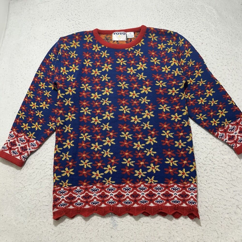 Vintage YOYO Adult Small Crewneck Pullover Sweater Acrylic Knit Floral Pattern